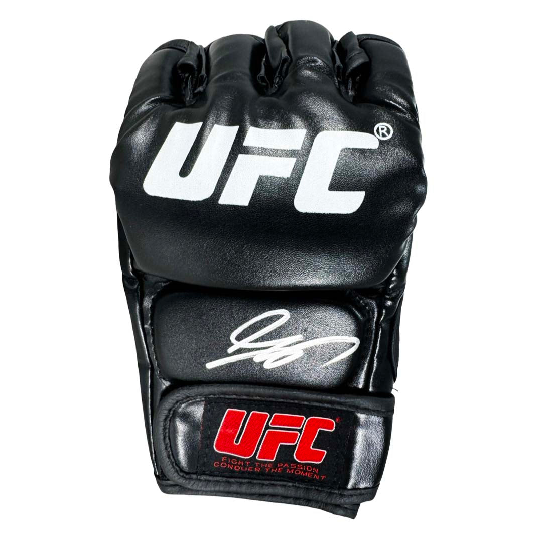 Secure Trade Club - Buy and trade MMA collectible items